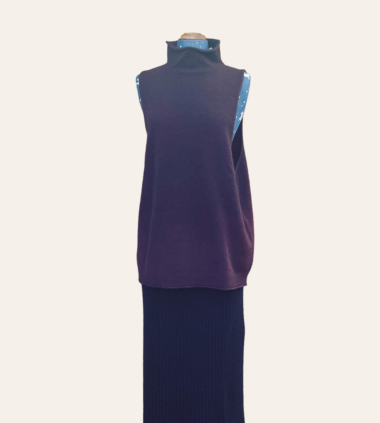 Native World Funnel Neck Vest