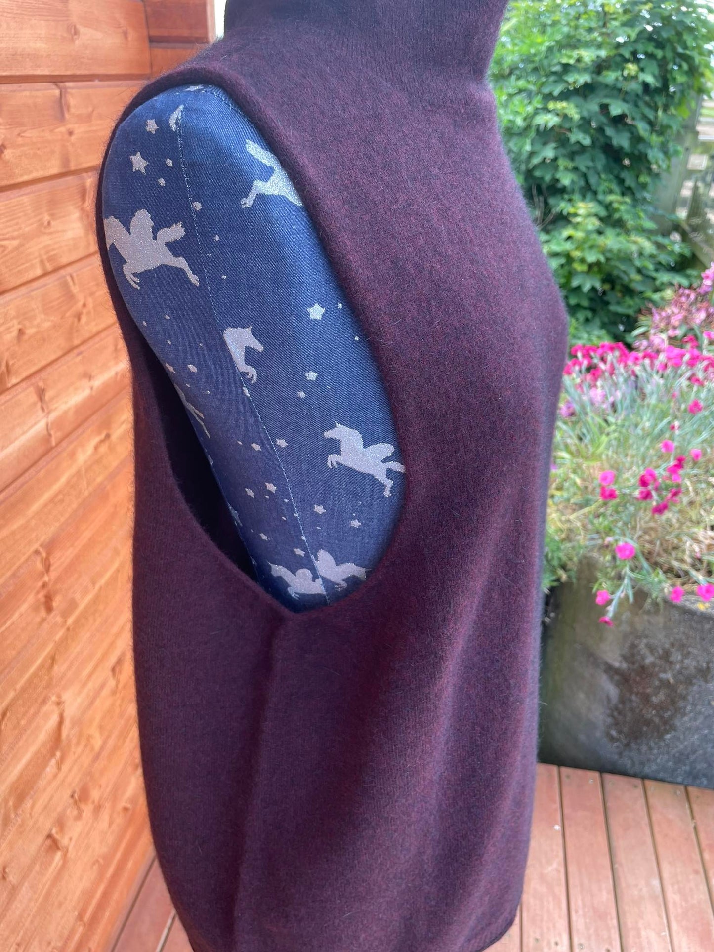 Native World Funnel Neck Vest