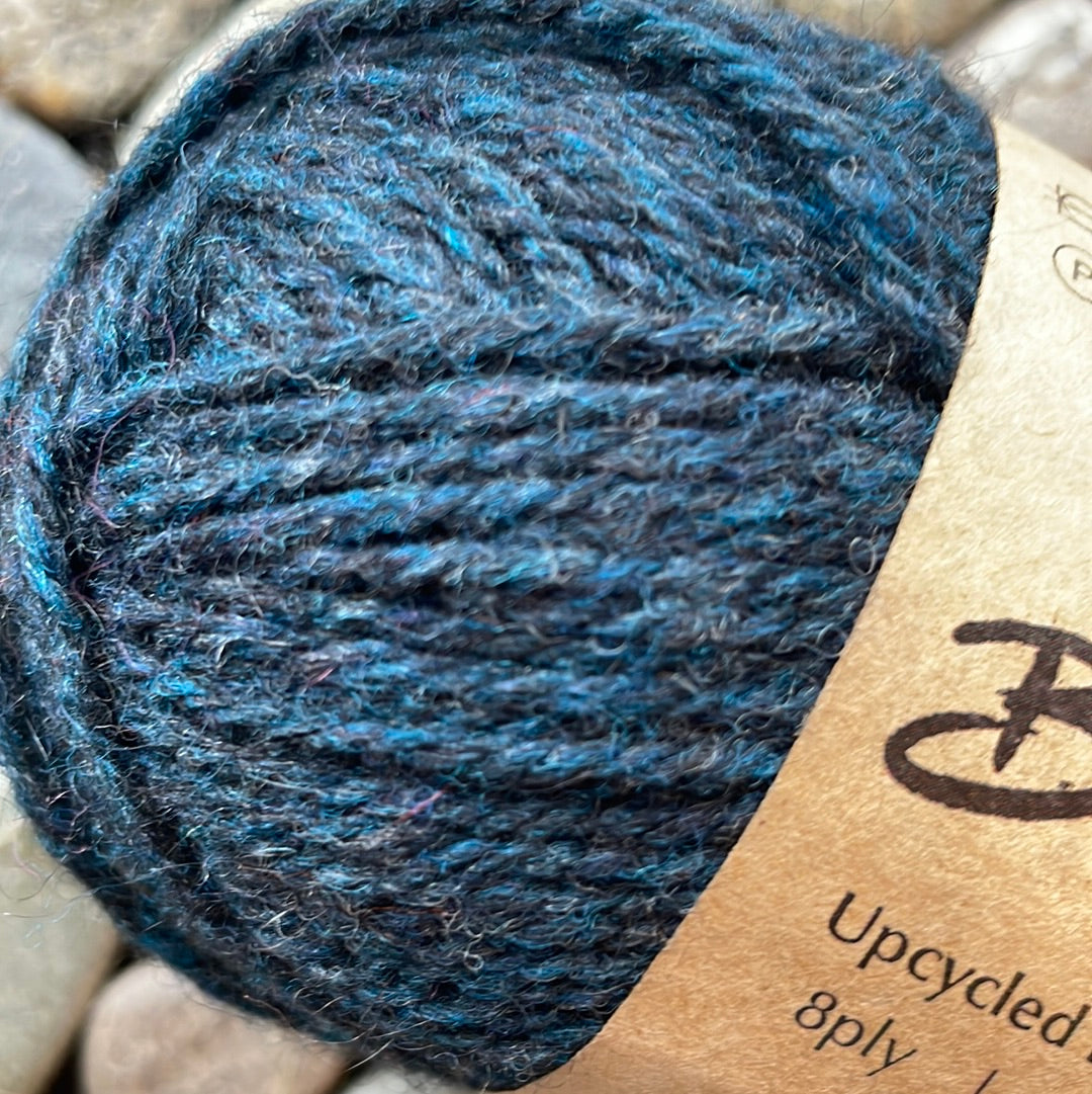 Brushtale yarn 8 ply 50g